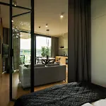 Olimpijska Elite4rent Z Widokiem Na Jezioro I Przestronnymi Tarasami * 奥尔什丁