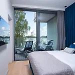 Olimpijska Elite4rent Z Widokiem Na Jezioro I Przestronnymi Tarasami 奥尔什丁