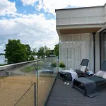 Olimpijska Elite4rent Z Widokiem Na Jezioro I Przestronnymi Tarasami 公寓 *