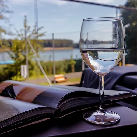 Olimpijska Elite4rent Z Panoramicznym Widokiem Na Jezioro I Przestronnymi Tarasami 奥尔什丁