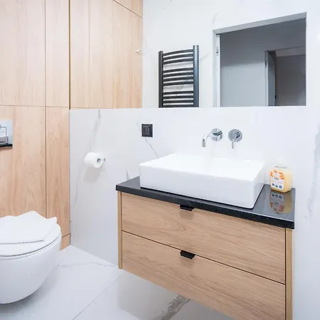 Olimpijska Elite4rent Z Widokiem Na Jezioro I Przestronnymi Tarasami