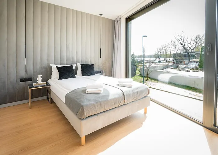 Apartament Olimpijska Elite4rent Z Panoramicznym Widokiem Na Jezioro I Przestronnymi Tarasami